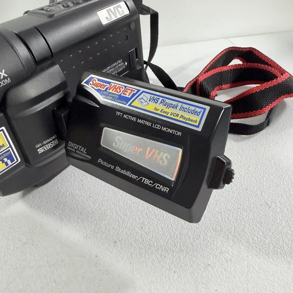 JVC GR-SXM240U Compact VHS-C SVHS-C‎ Super VHS Camcorder AS IS FOR PARTS READ